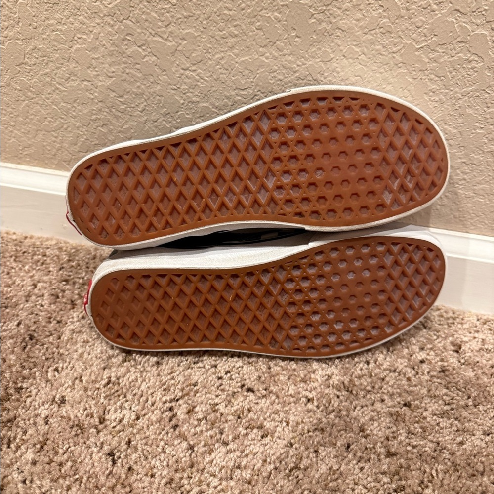 Women’s Checkered Vans (size 8) - Picture 6 of 7